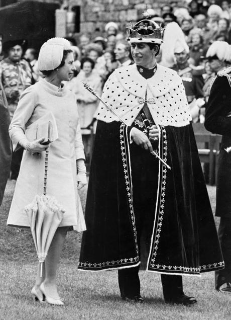 Imagen - La reina Isabel y Carlos, príncipe de Gales.