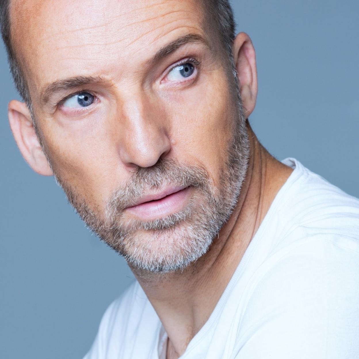 BELLEZA: Los trucos del maquillador de las famosas para hacerse bien el labio rojo