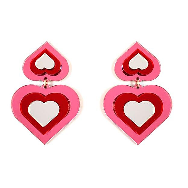 Los pendientes Coeur de Lausett en forma de corazón (45 euros).