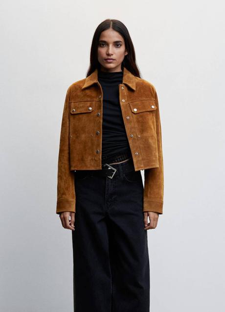 Imagen - Cazadora de ante marrón con tachas