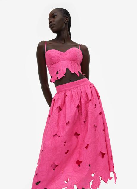 Imagen - Falda rosa de H&M (59,99 euros)