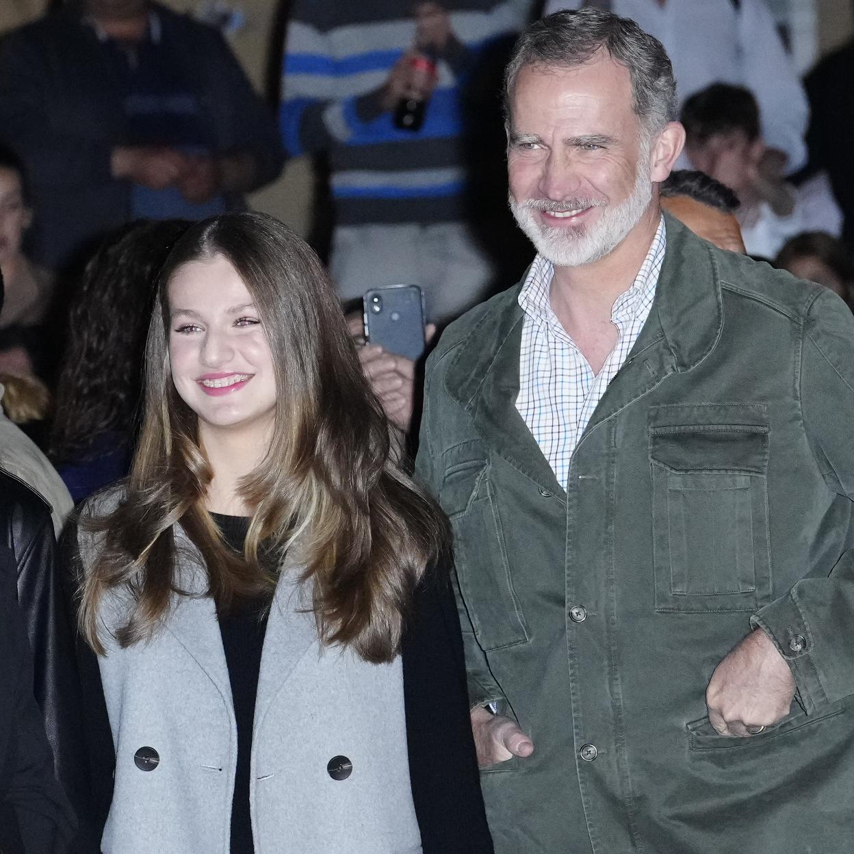 Leonor y el rey Felipe en Chinchón.