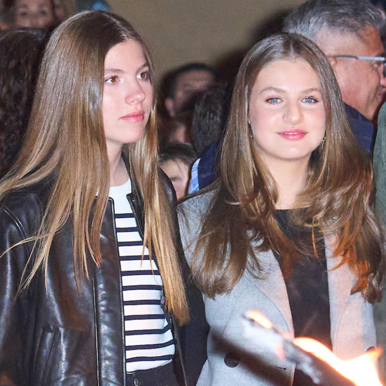 La princesa de Asturias y la infanta Sofía, en su visita a Chinchón.