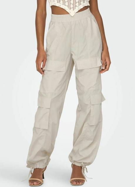 Imagen - Pantalones cargo de Only, 47,99€.