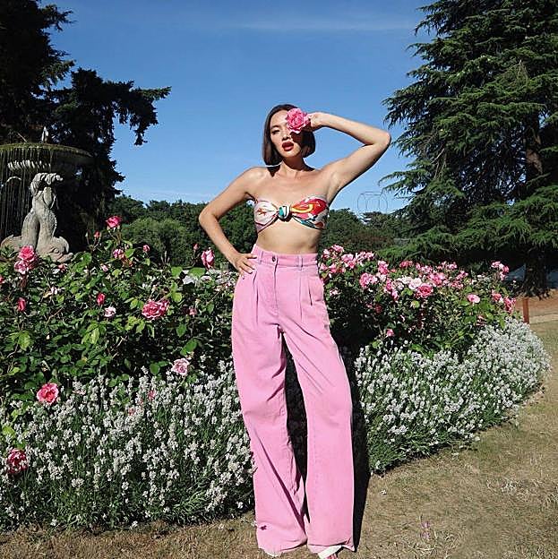 Ficha estos pantalones de traje baratísimos en los colores más bonitos para ir bien vestida y favorecida