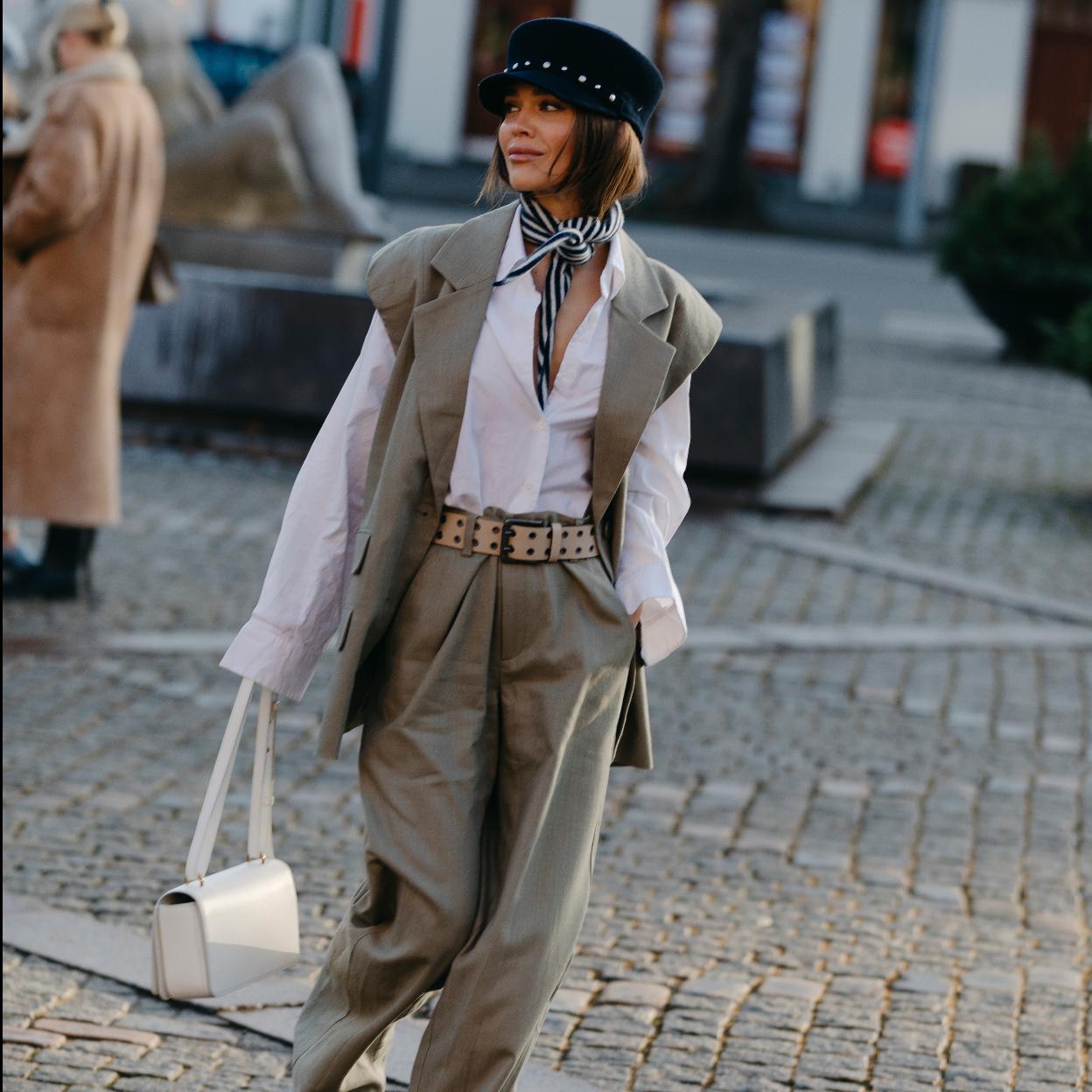 Este es el chaleco que arrasa en Sfera porque es precioso y muy ponible. 