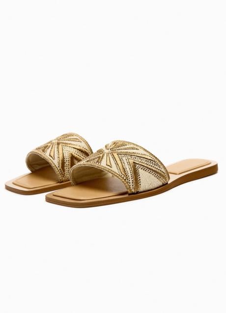 Imagen - Sandalias planas de Zara (29,99 euros)