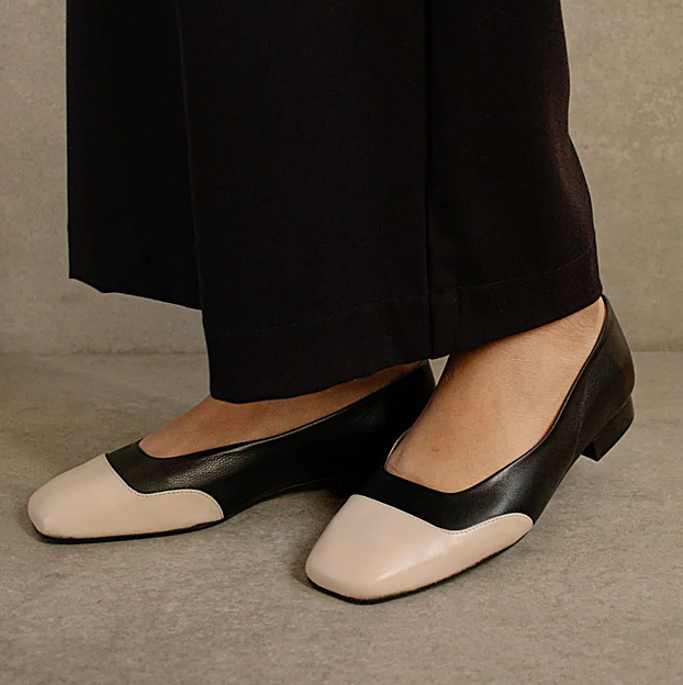 Las bailarians bicolor de Alohas.