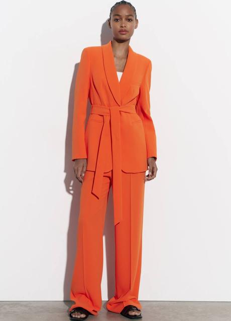Imagen - Traje naranja viral de Zara