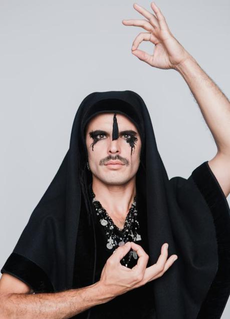 Imagen - Imagen promocional de Rodrigo Cuevas (@lacostastudio).