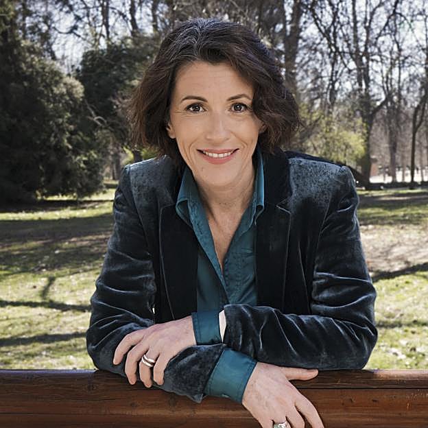 Ayanta Barilli presenta su nueva novela, «Si no amaneciera». 