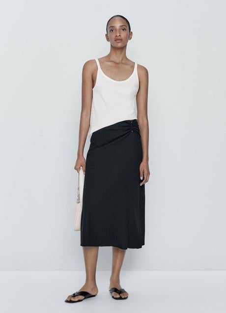 Imagen - Falda midi negra básica