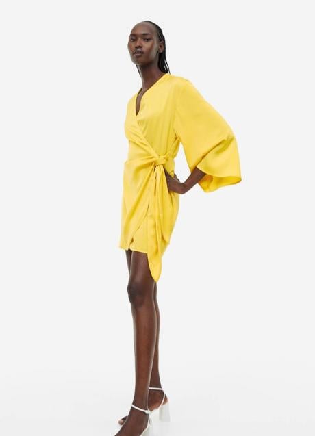 Imagen - Vestido corto de satén color amarillo