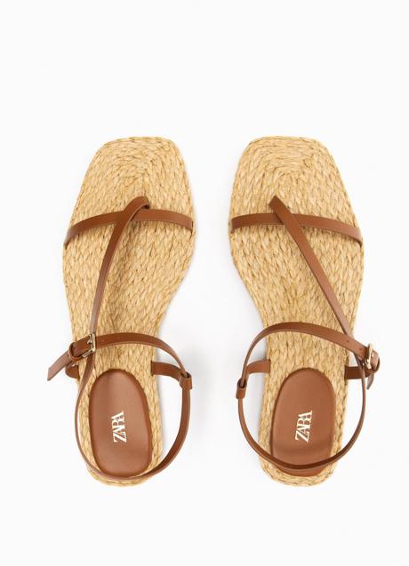 Imagen - Sandalias planas de Zara (35,99 euros)