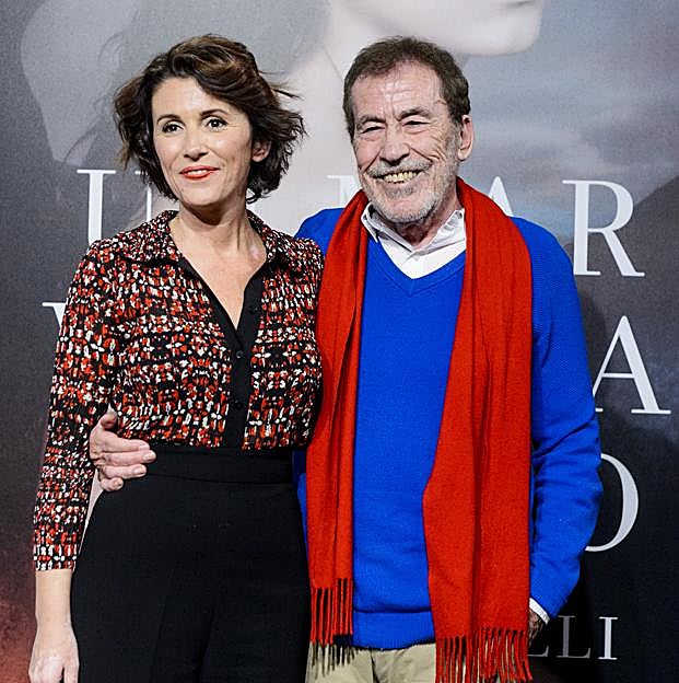 Ayanta Barilli, la hija escritora de Fernando Sánchez Dragó, habla sobre su padre: «En casa no nos lo tomábamos tan en serio»