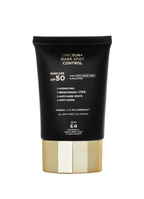 Imagen - Este protector solar tiene SPF 50 y, además de combatir los rayos UV, previene las manchas y actúa contra la contaminación (65 €).