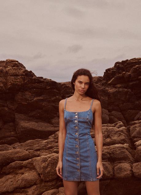 Imagen - Vestido vaquero de Zara (25,99 euros)