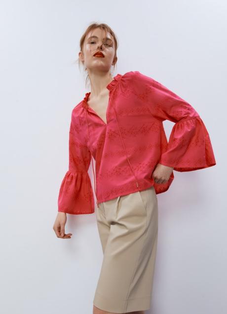 Imagen - Blusa con bordados de Sfera (19,95 euros)