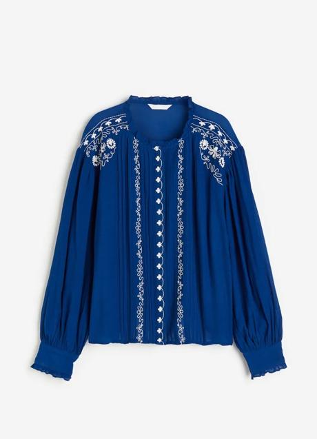 Imagen - Blusa con bordados de H&M (29,99 euros)