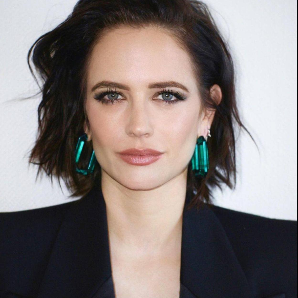 Eva Green con piel rellena y tersa