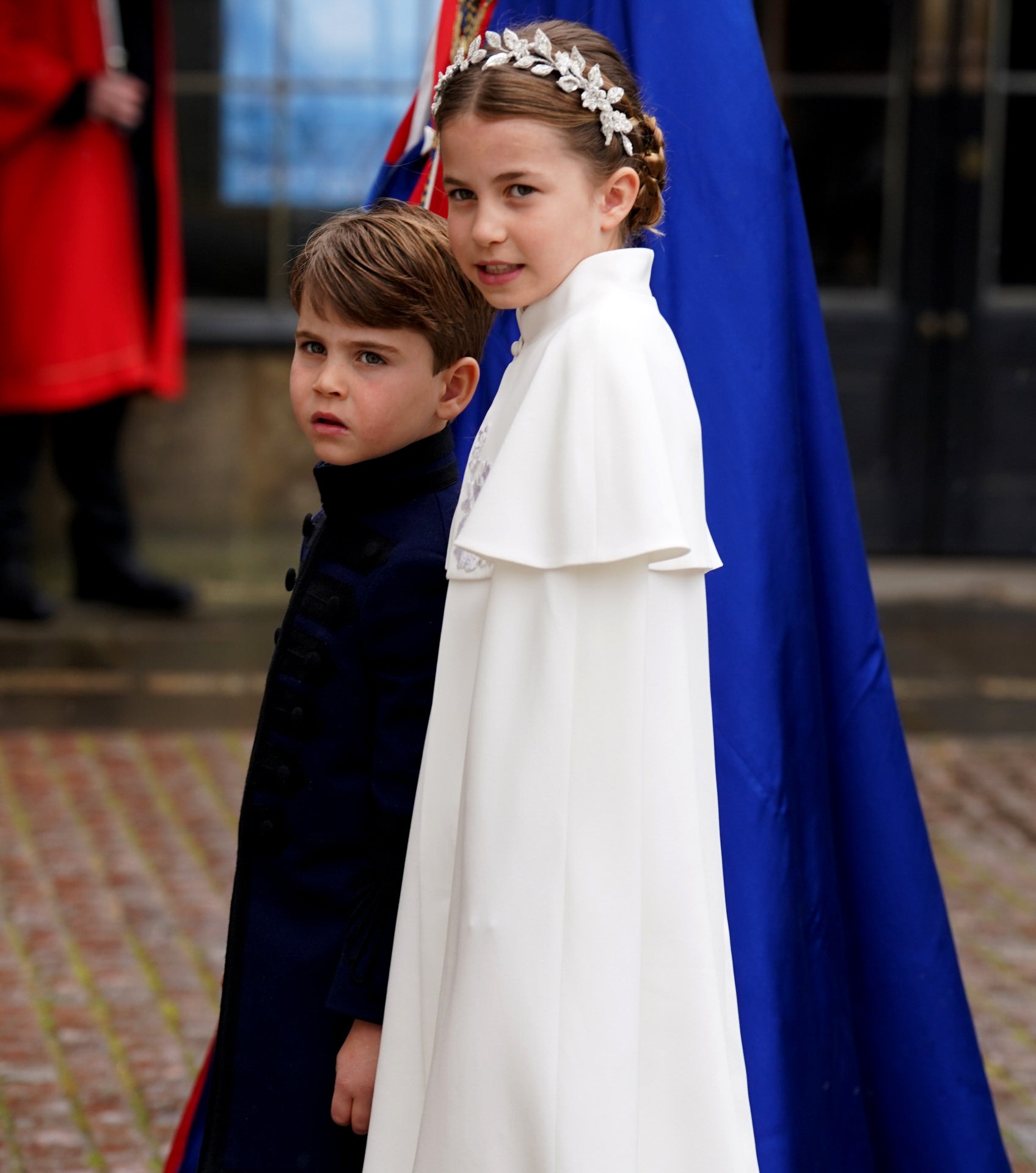 Charlotte y Louise, hijos de los príncipes de Gales, han protagonizado algunas de las imágenes más tiernas de la coronación de Carlos III.