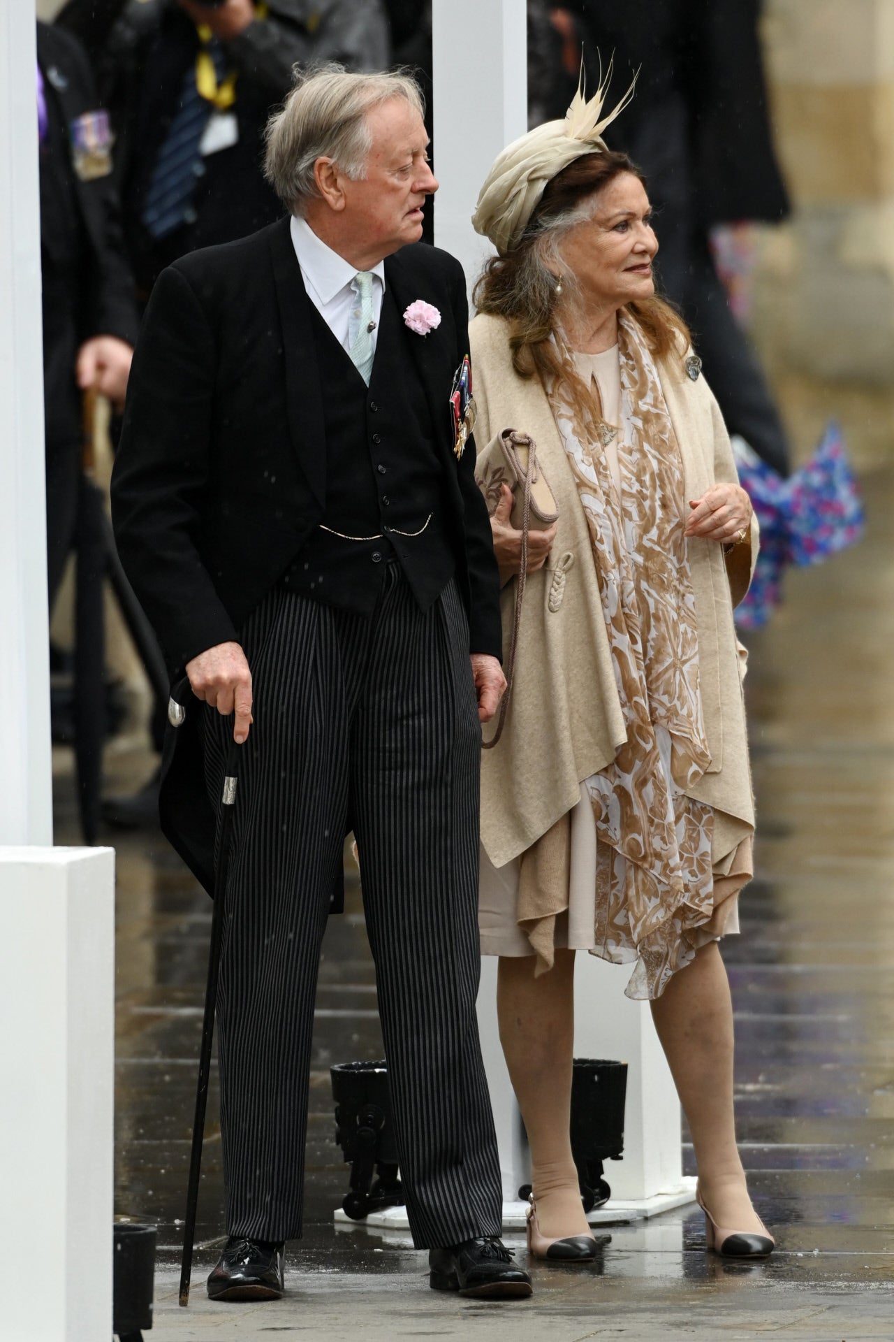 No ha faltado a la coronación de Carlos III y Camilla, el ex marido de la reina consorte, Andrew Parker-Bowles.