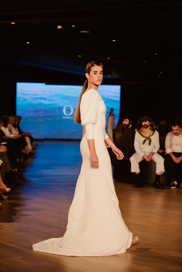 Una colección para novias que buscan la sencillez en su día más especial, pero sin olvidar la elegancia clasica. 