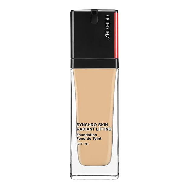 Synchro Skin Radiant Lifting Foundation SPF 30 de Shiseido. Precio: 69 euros