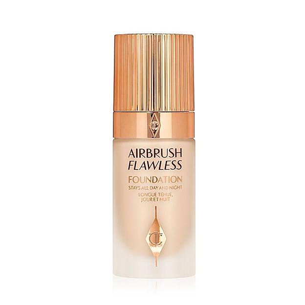 Airbrush Flawless Foundation de Charlotte Tilbury. Precio: 52,99 euros