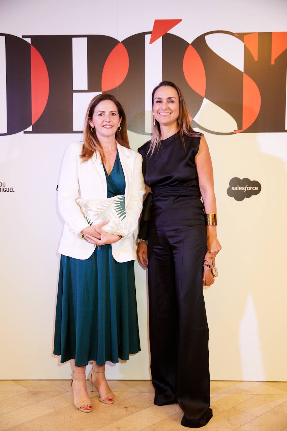 Eloísa Moscardó, directora de Publicidad y Contenidos de Santander España; y Ainhara Viñaras, directora general de Shiseido.