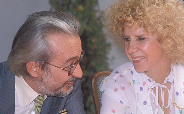 Cayetana de Alba y Jesús Aguirre.