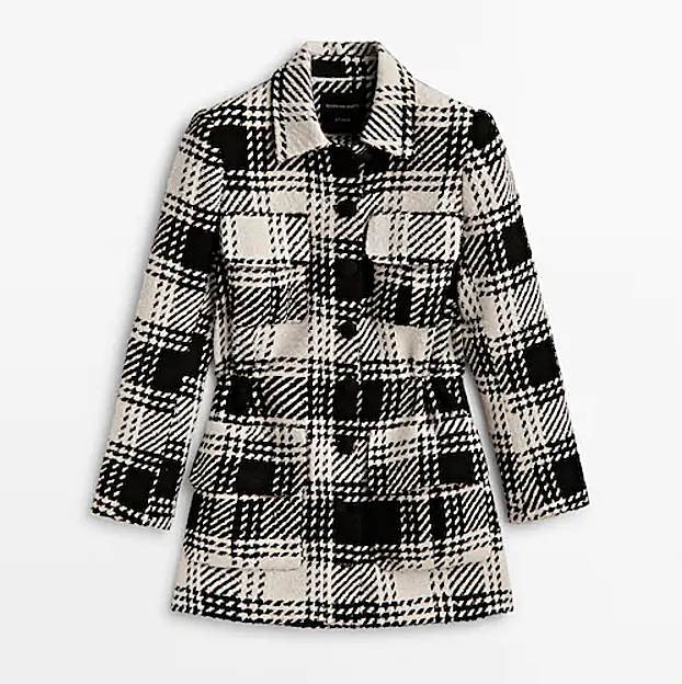 La chaqueta de Massimo Dutti.