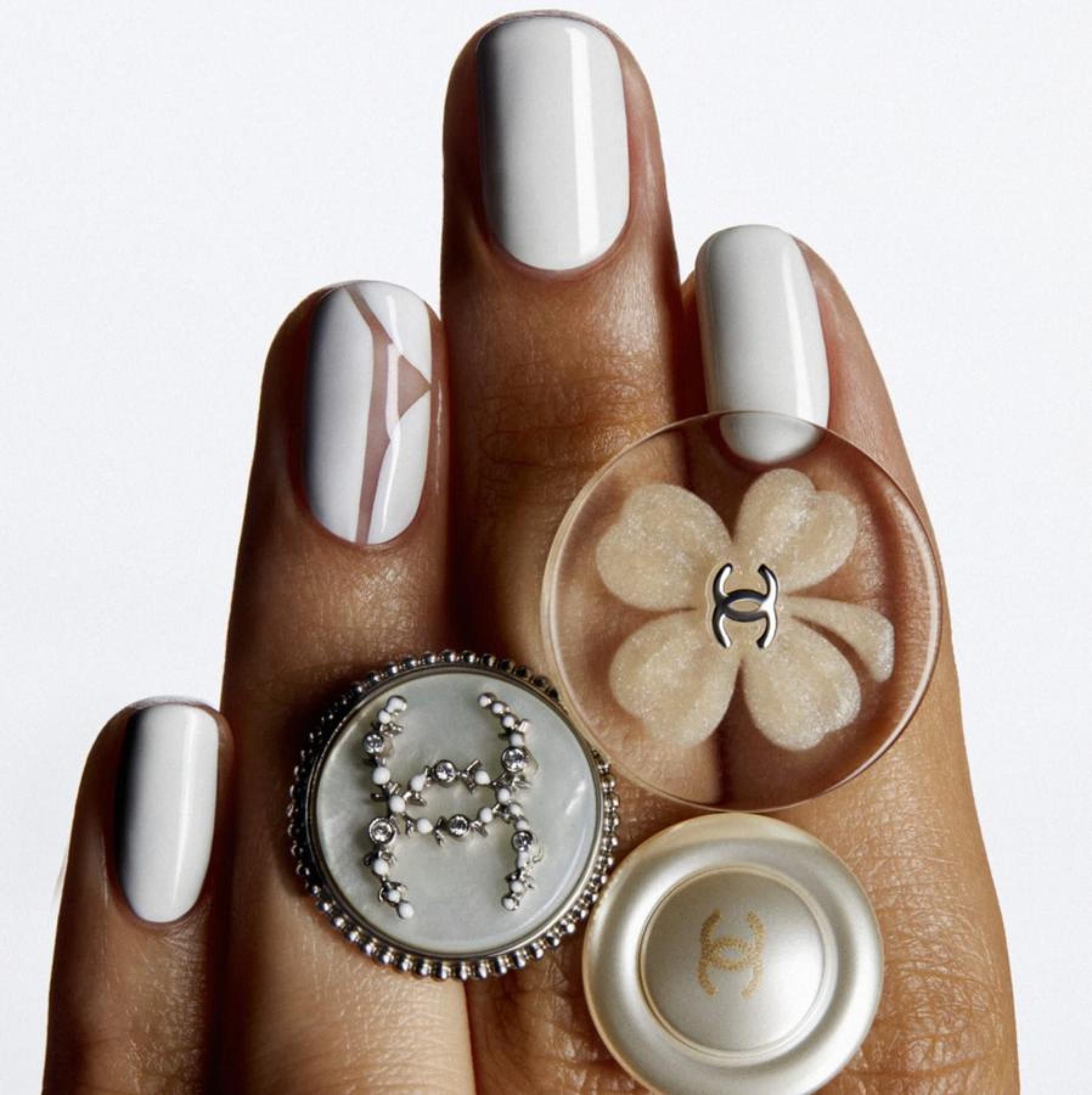 Chanel tiene los esmaltes de uñas más bonitos y de tendencia de la temporada