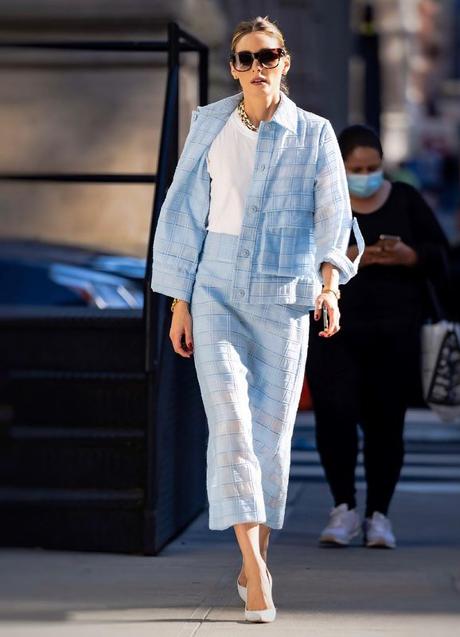 Imagen - Martes: El traje de lino