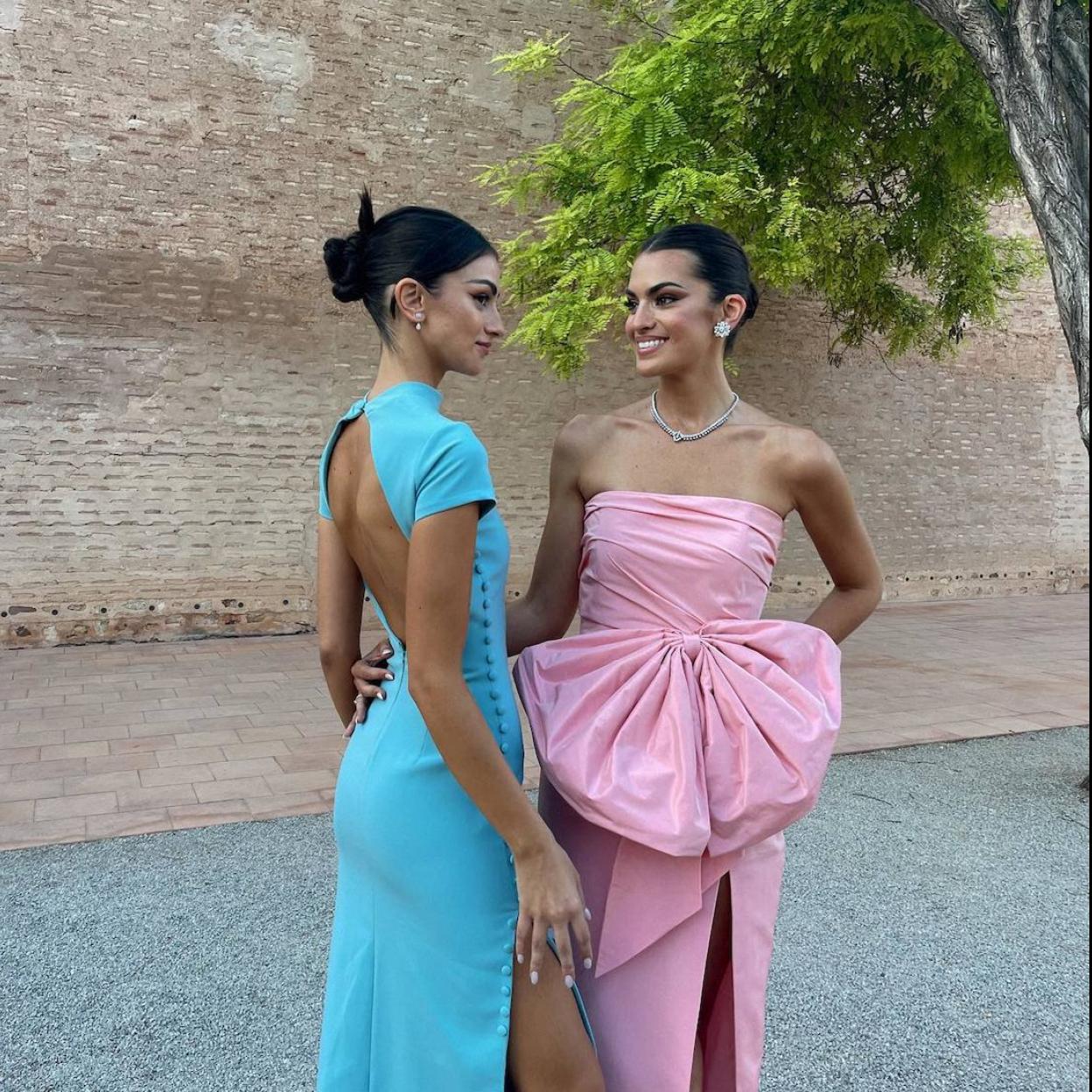 Influencers con peinados de invitada tendencia