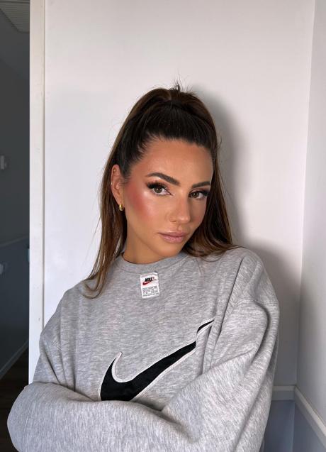 Imagen - Influencer Aretha Fuster con pestañas alargadas/@arethafuste