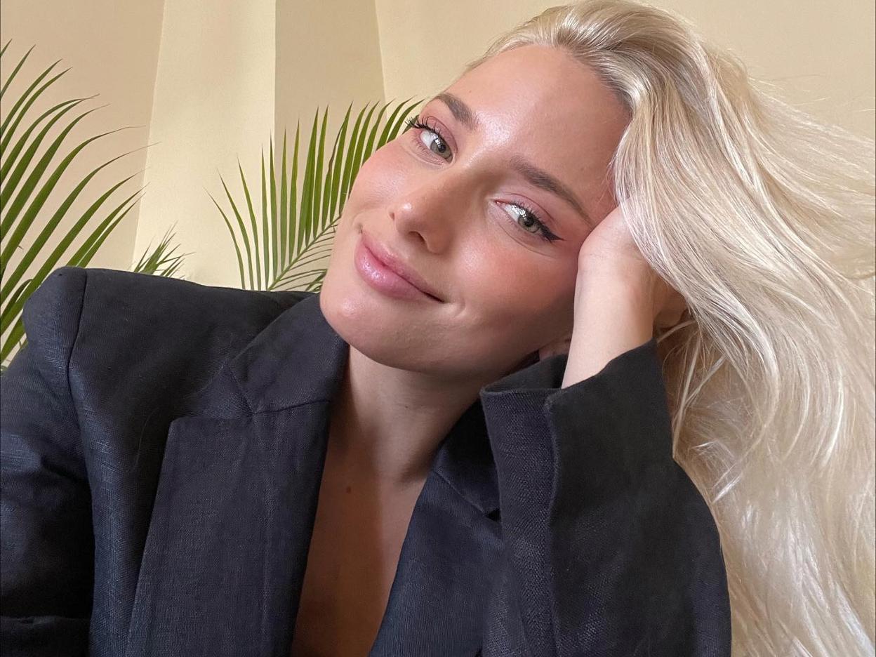 Pincha en la imagen para ver los mejores champús de cebolla con los que presumir de pelo sano, fuerte y brillante.