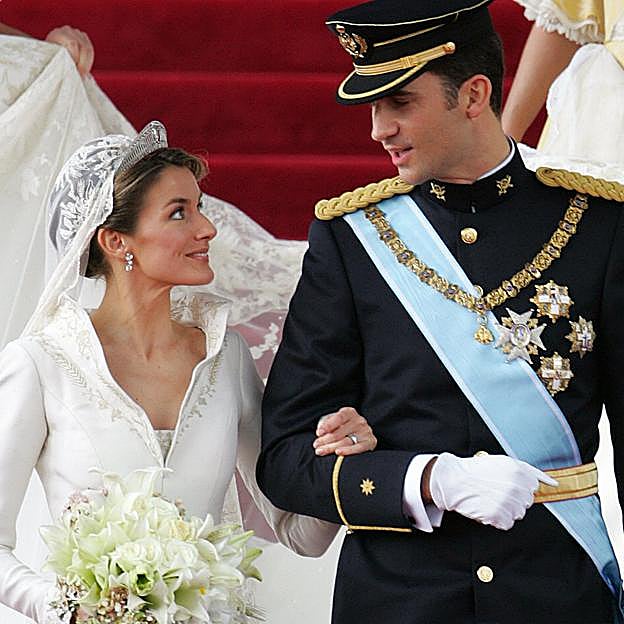La boda de Letizia y Felipe cumple 19 años: la novia con fiebre, la playlist de la reina Sofía y una pelea en palacio, los secretos que supimos después