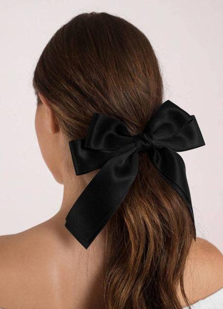 Imagen - Peinado de coleta con lazo tendencia en 2023