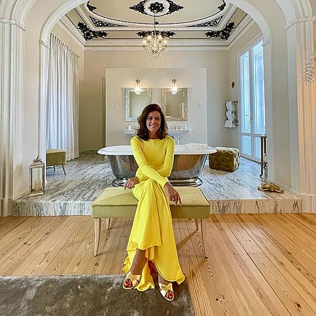 Los 7 looks de Nuria March para copiar toda la semana: vestidos espectaculares, prendas de lino y los mejores accesorios de verano