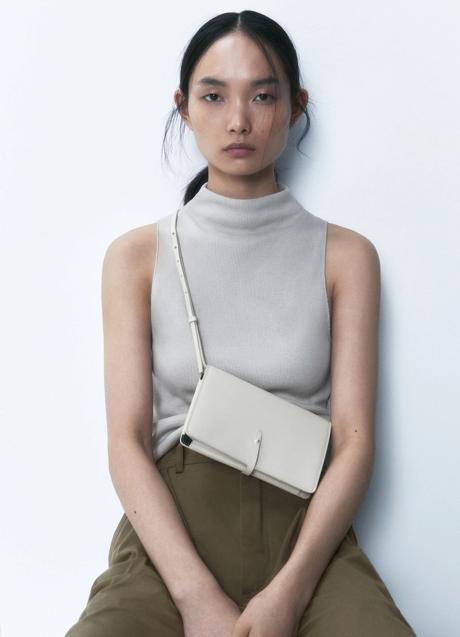 Imagen - Bolso bandolera de Massimo Dutti (59,99 euros)