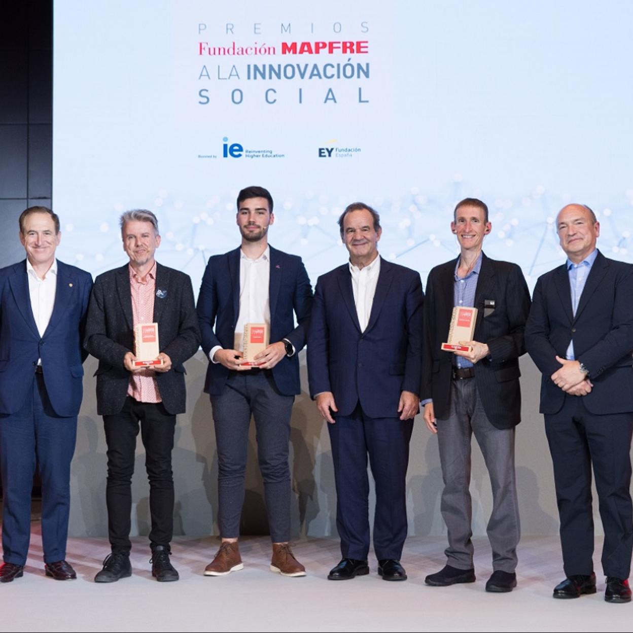 Antonio Huertas, presidente de MAPFRE y Fundación MAPFRE; José Carnero, CEO Unoentrecienmil); Eneko Calvo, cofundador de LUP; Andrés Allamand, secretario general iberoamericano; Ryan Frankel, CEO de TASL, y Santiago Íñiguez, presidente de IE University. 
