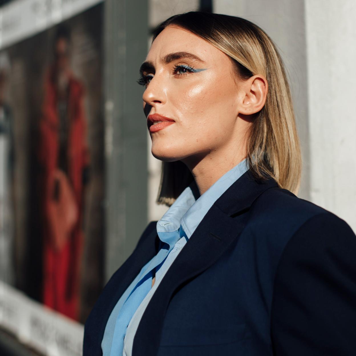 Una influencer en el street style.