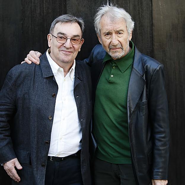 Pedro Olea, junto al actor José Sacristán en el Festival de Málaga. 