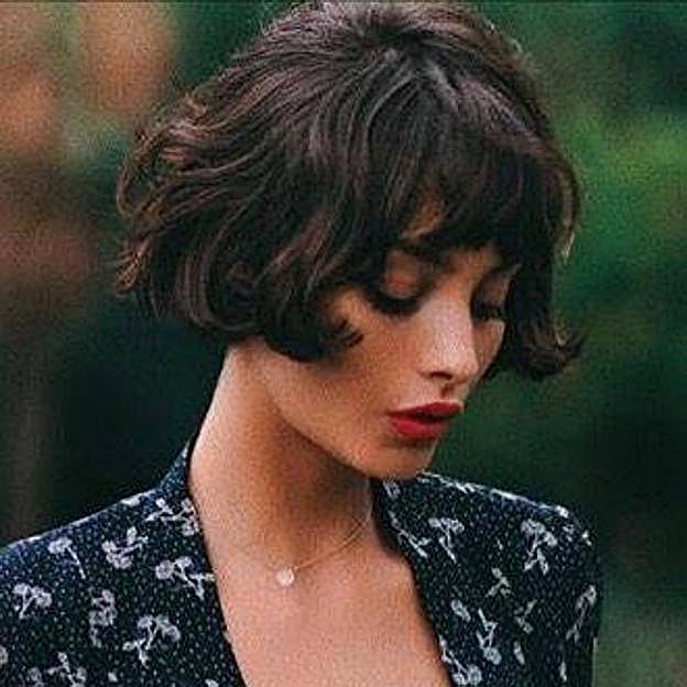 Influencer con corte de pelo french bob