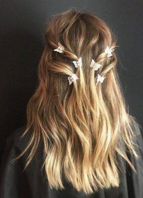 Imagen - Pelo suelto con pinzas de mariposa