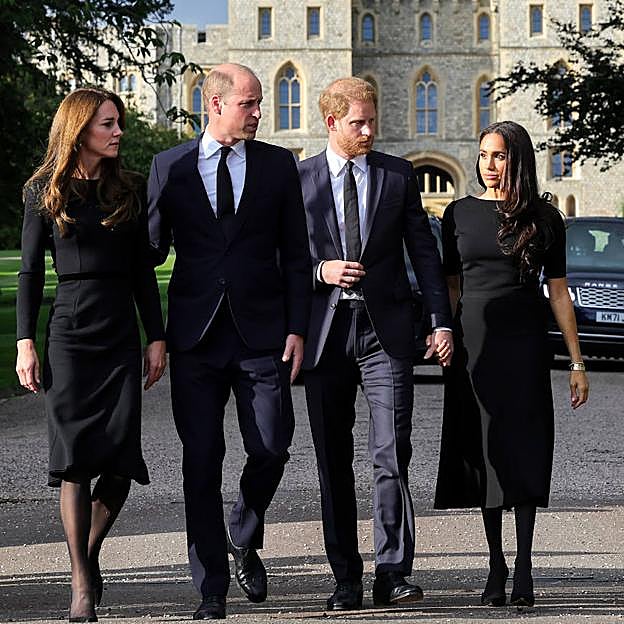 Una de las últimas imágenes del los príncipes de Gales y los duques de Sussex juntos. 