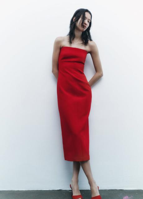 Imagen - Vestido de tubo en color rojo de Zara. Foto: Zara.