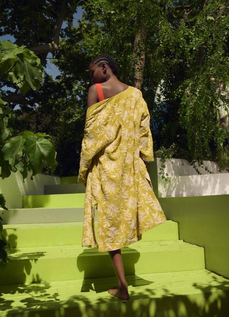 Imagen - Kimono con bordado de hojas