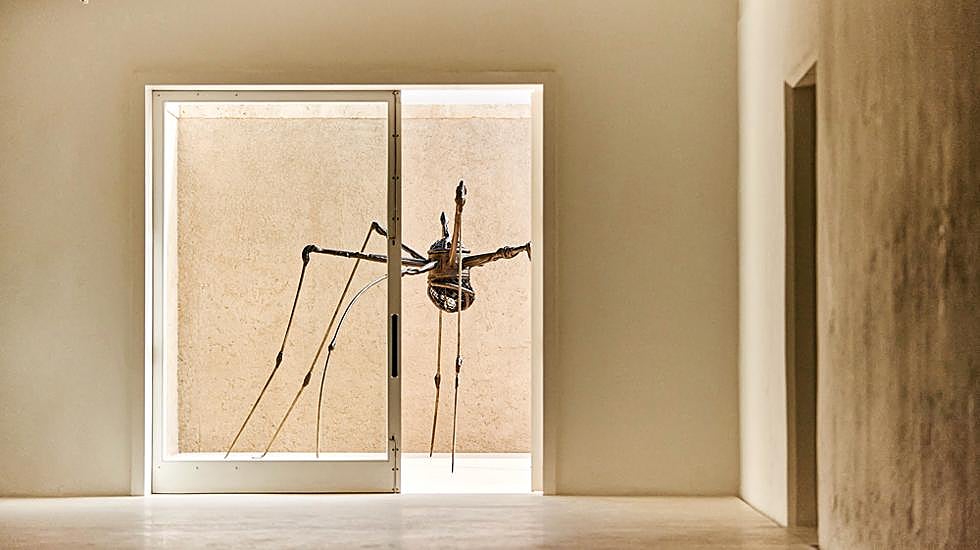 Spider (1994), de Louise Bourgeois, en la galería Hauser&Wirth de la Illa del Rei (Menorca).